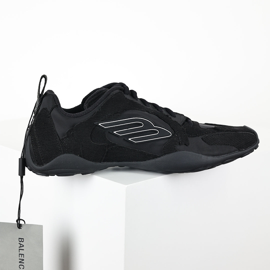 Balenciaga Low-Top Lace-Up Sneaker – All Black